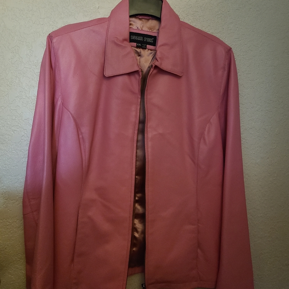 Oscar Piel women's pink leather jacket.